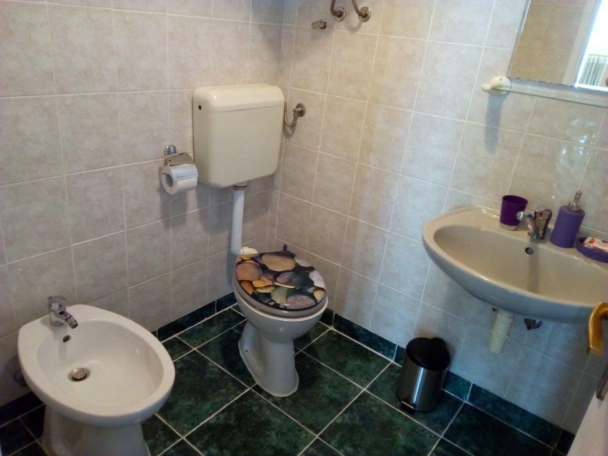 Apartman Dario Apartment สปลิท ภายนอก รูปภาพ