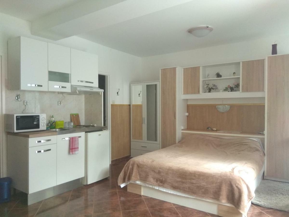 Apartman Dario Apartment สปลิท ภายนอก รูปภาพ