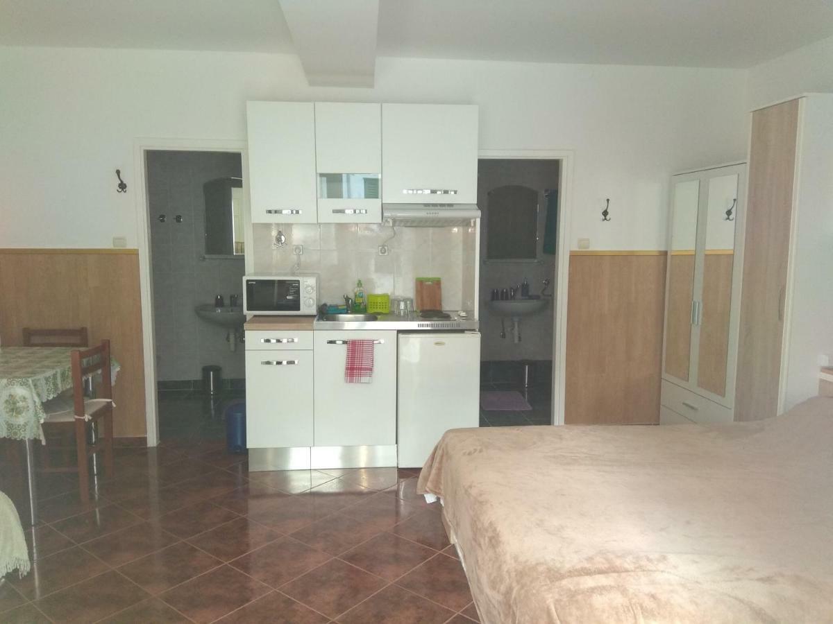 Apartman Dario Apartment สปลิท ภายนอก รูปภาพ