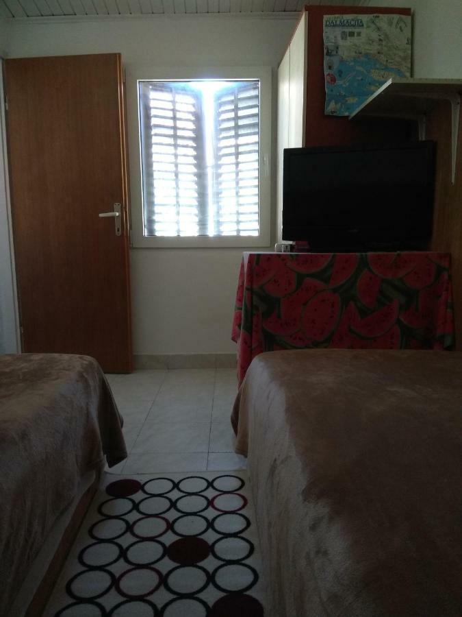 Apartman Dario Apartment สปลิท ภายนอก รูปภาพ